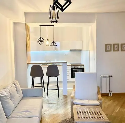 Apartment Bright Scandi Skopje